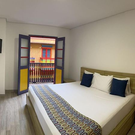 Alto Verde Hotel Гуатапе Екстер'єр фото